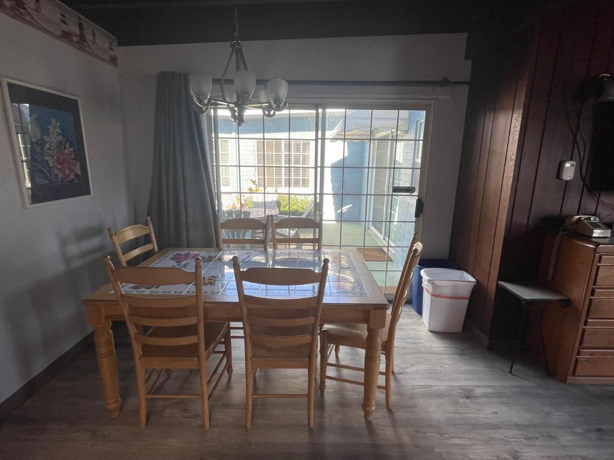 Edgewater Beach Inn & Suites Санта-Крус Экстерьер фото