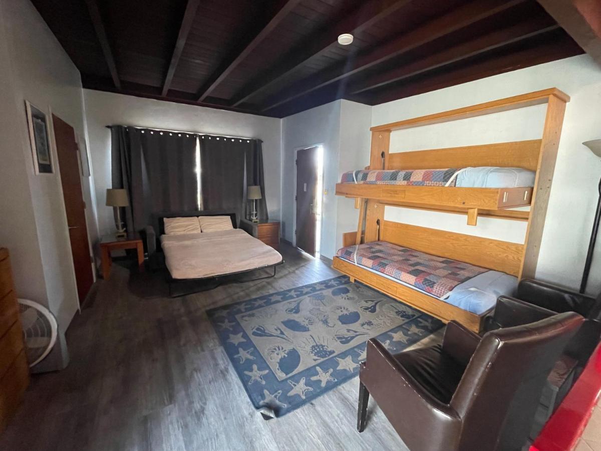 Edgewater Beach Inn & Suites Санта-Крус Экстерьер фото