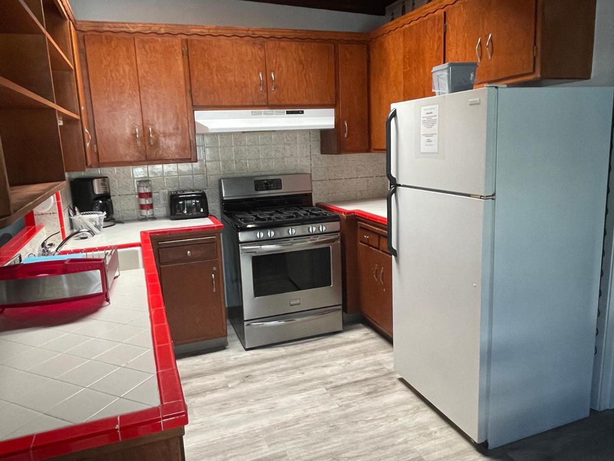 Edgewater Beach Inn & Suites Санта-Крус Экстерьер фото